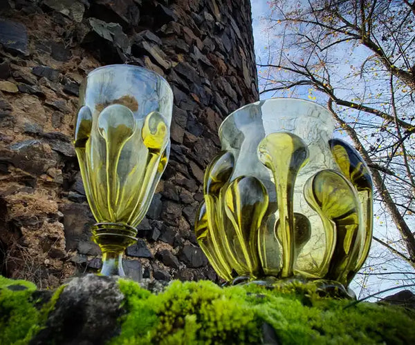 アート・デザイン・音楽 Czechoslovakian Glass 1350-1980 CZECH GLASS