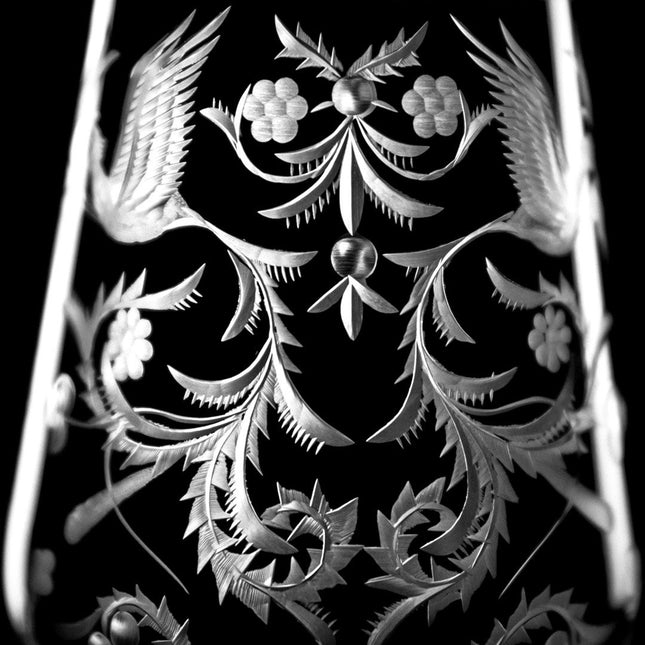 Black hand-engraved crystal red wine glass 350 ml