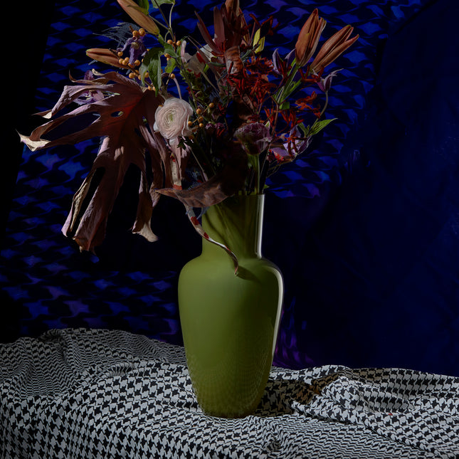 Garden Basic opaque vase - olive