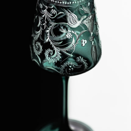 Smoke storm hand-engraved crystal red wine glass 350 ml