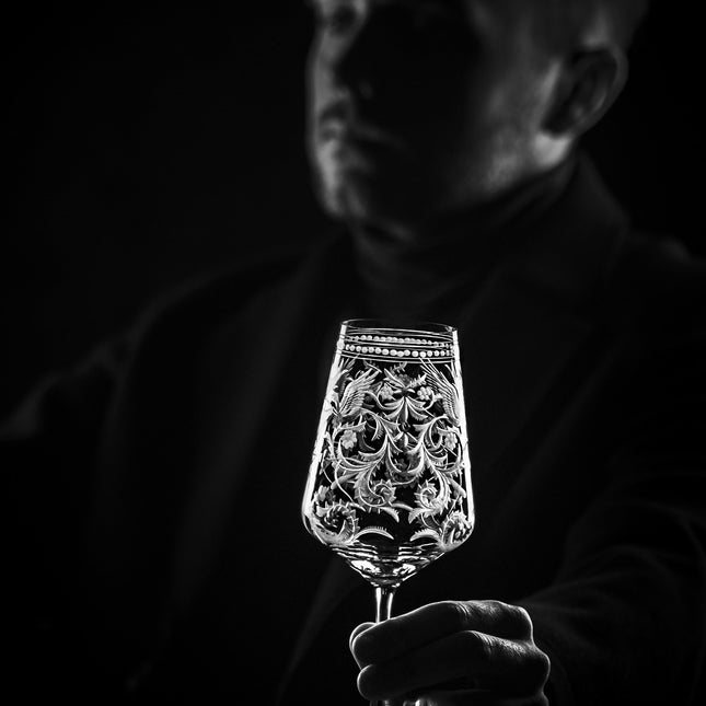 Evpas hand-engraved crystal red wine glass 350 ml