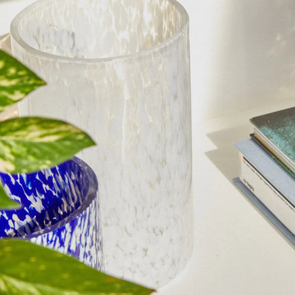 Opaline white vase 20 cm