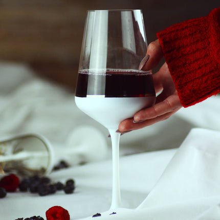 Delight White hand-painted crystal red wine glass 350 ml