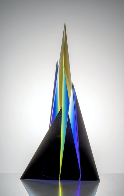 ROTATING PYRAMID
