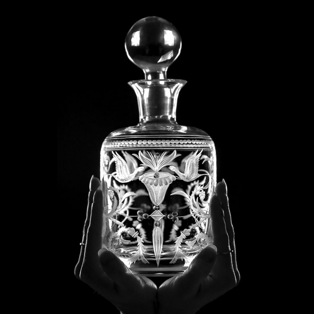 Evpas hand-engraved crystal whisky bottle 1000 ml