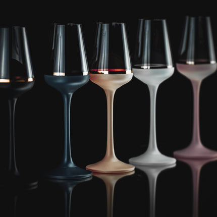 Delight White hand-painted crystal liquer glass 65 ml