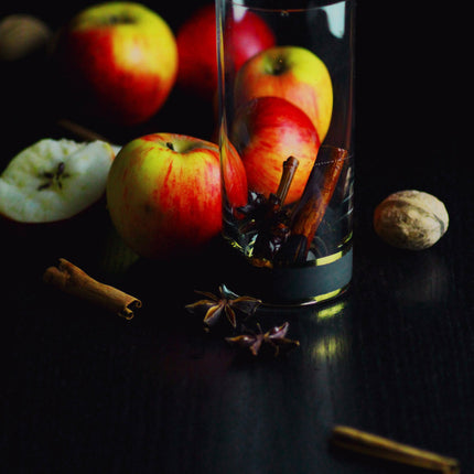 Delight Black hand-painted crystal water glass 300 ml