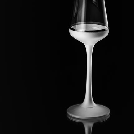 Delight White hand-painted crystal liquer glass 65 ml