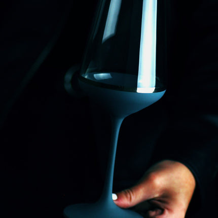 Delight Dark Ocean hand-painted crystal red wine glass 350 ml