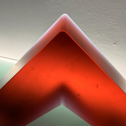RIGHT ANGLE