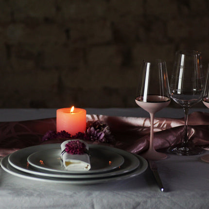 Delight Old Pink hand-painted crystal red wine glass 350 ml