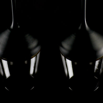 Delight Black hand-painted crystal red wine glass 350 ml