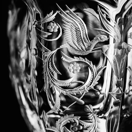 Evpas hand-engraved crystal decanter 610 ml