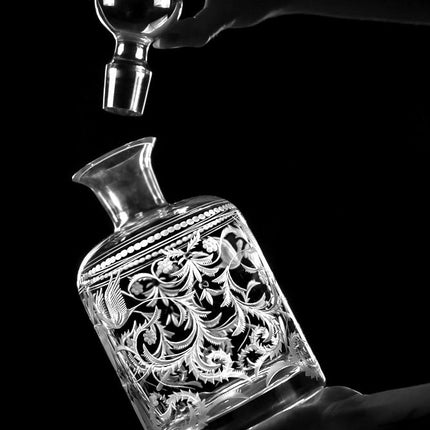 Evpas hand-engraved crystal whisky bottle 1000 ml